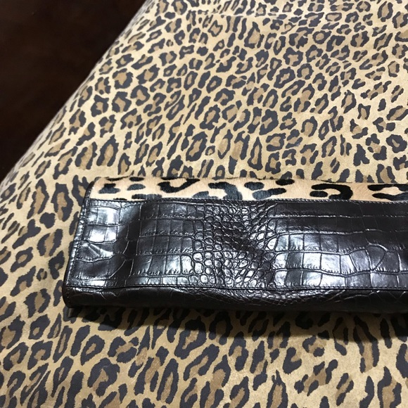 Purse - Picture 2 of 3